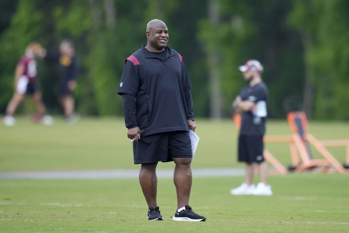 Eric Bieniemy Thrives with Increased Responsibilities on Commanders Coaching Staff