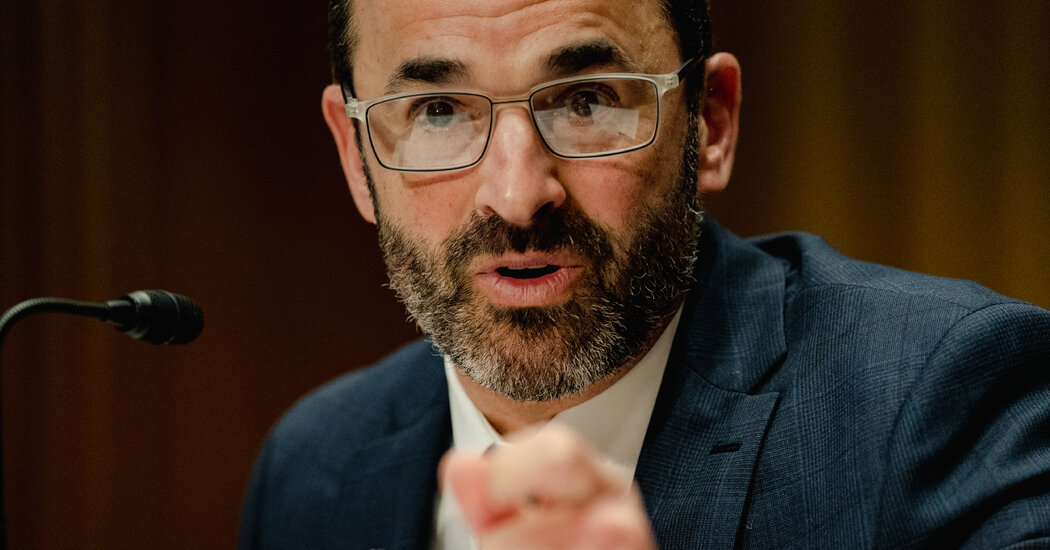 Featured image for IRS Ends Surprise Visits, Promises Transparency for Taxpayers