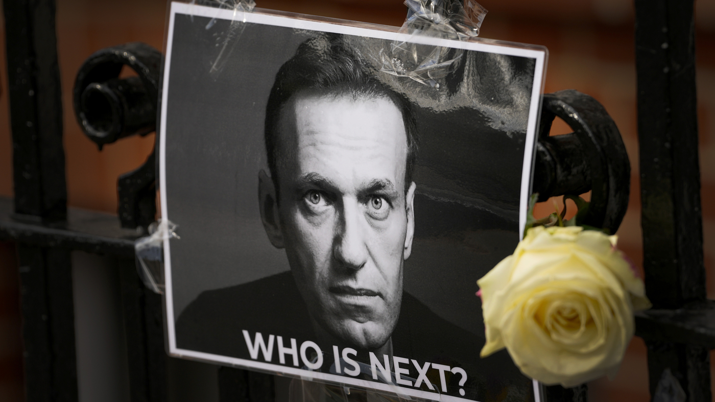 "Navalny's Potential Prisoner Swap Deal with Russia: What Really Happened?"