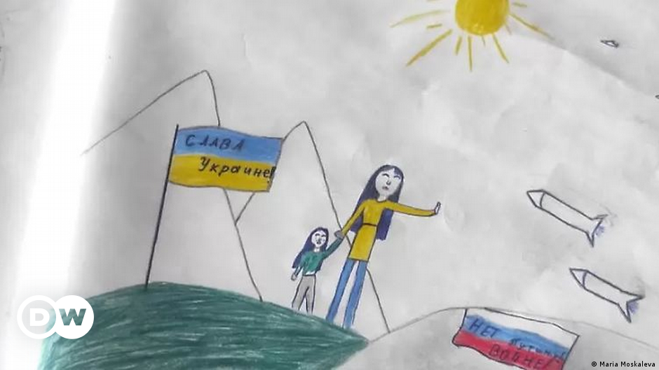 Russian anti-war activist arrested in Belarus over daughter's sketch.