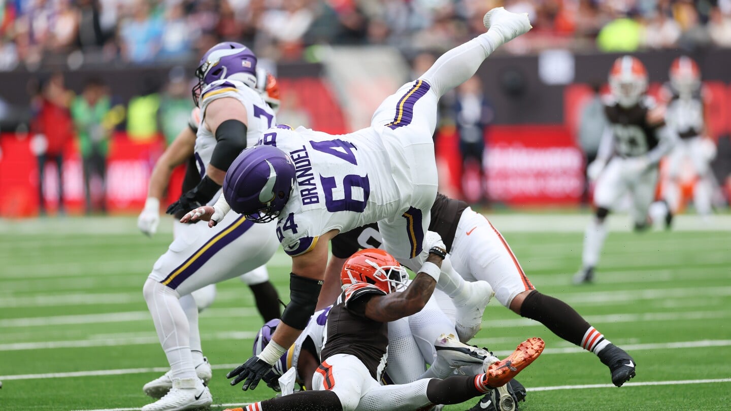 Featured image for Jordan Addison Overcomes Early Bench to Score Game-Winner for Vikings