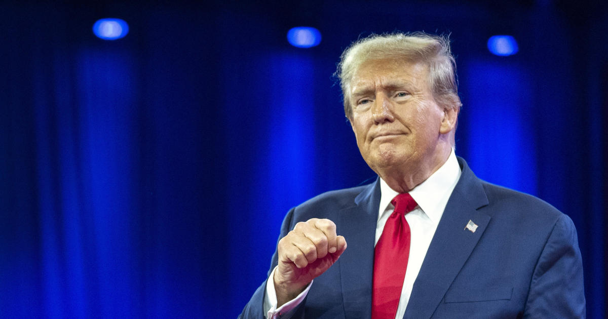 "Delays Persist in Trump's Hush Money Trial Proceedings"