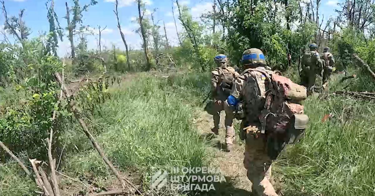 Intense Clashes Erupt in Ukraine's Northeast