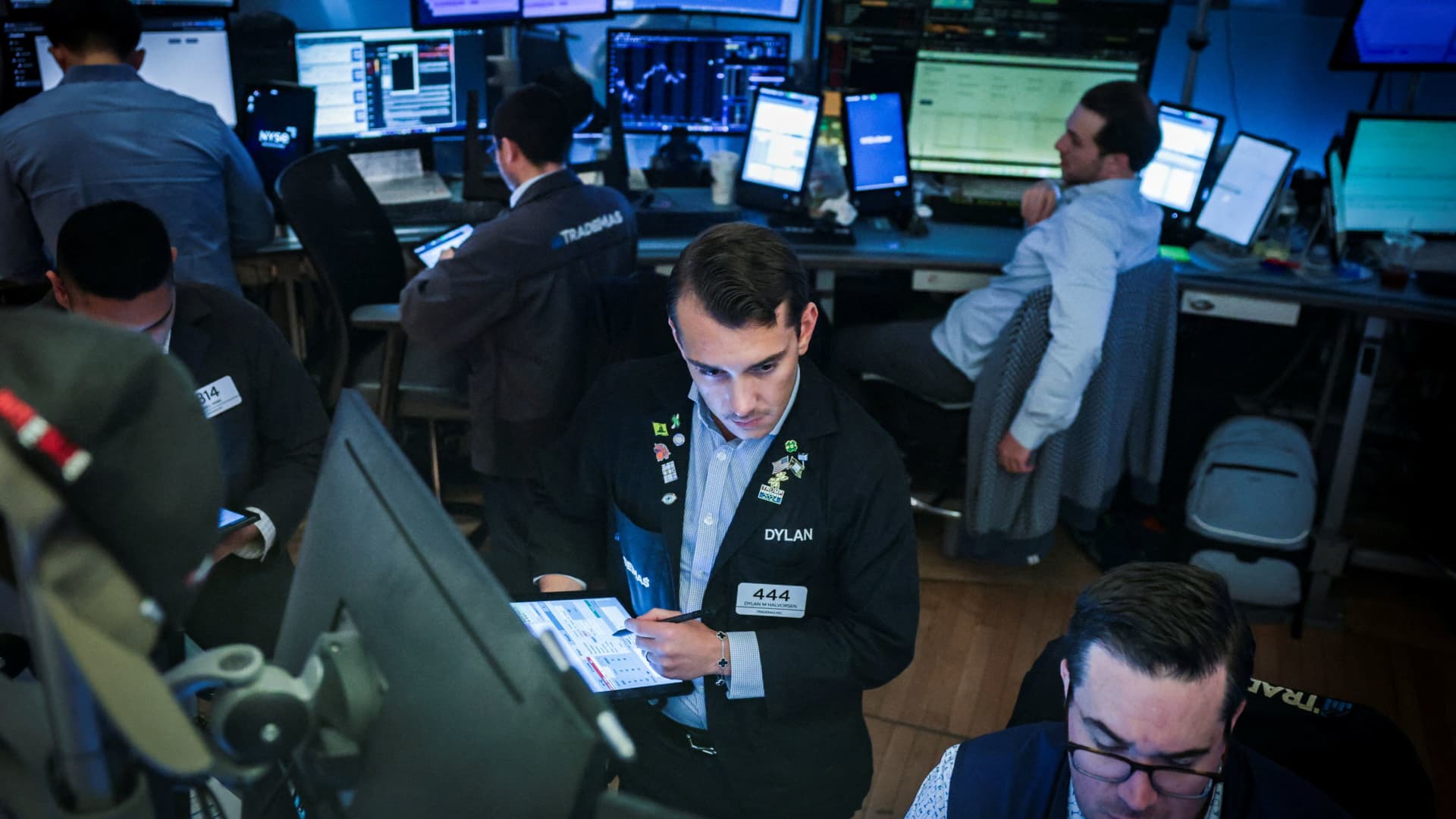Trump Threatens 100% Tariff on Semiconductors Unless Built in U.S.