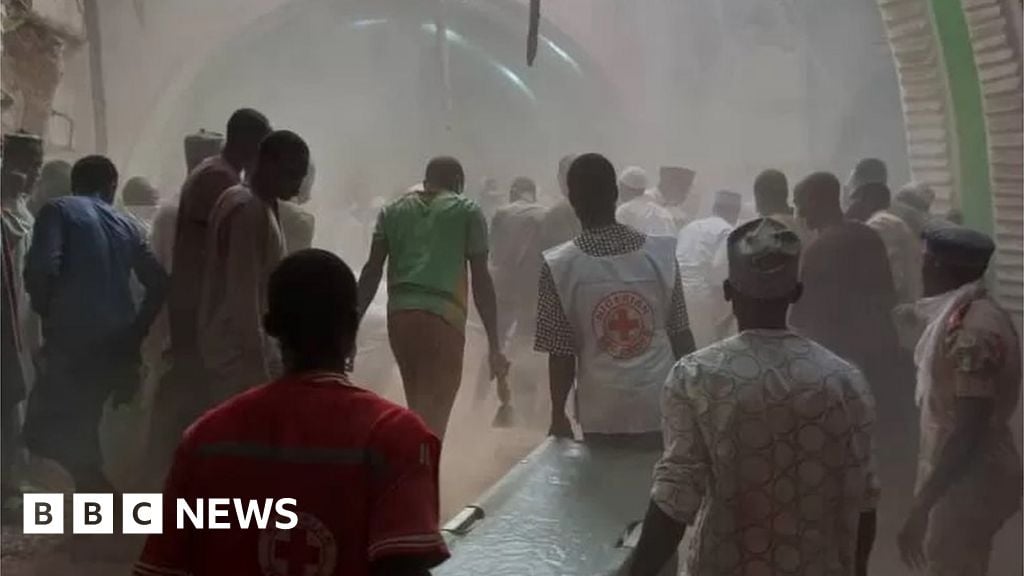Tragedy Strikes as Zaria Mosque Collapses, Claiming Seven Lives