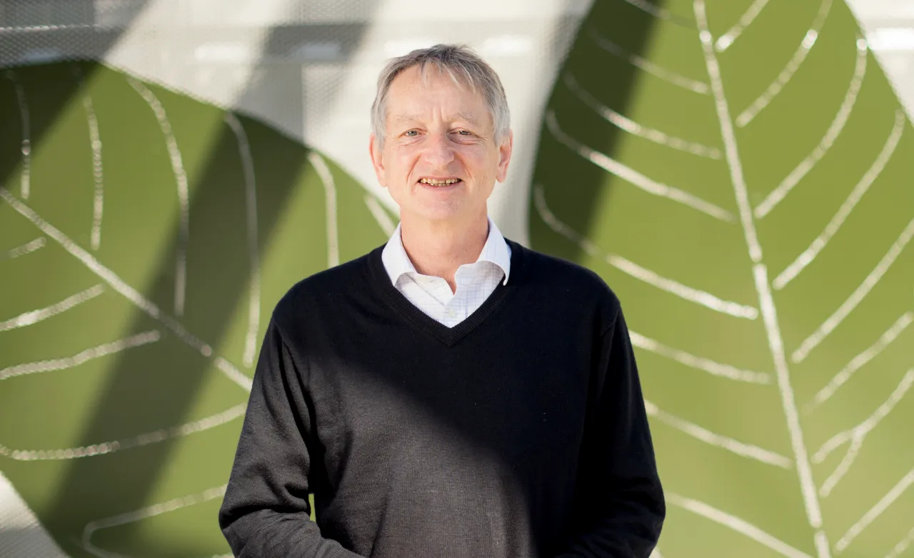Featured image for AI Threats: More Urgent Than Climate Change, Warns Pioneer Geoffrey Hinton.