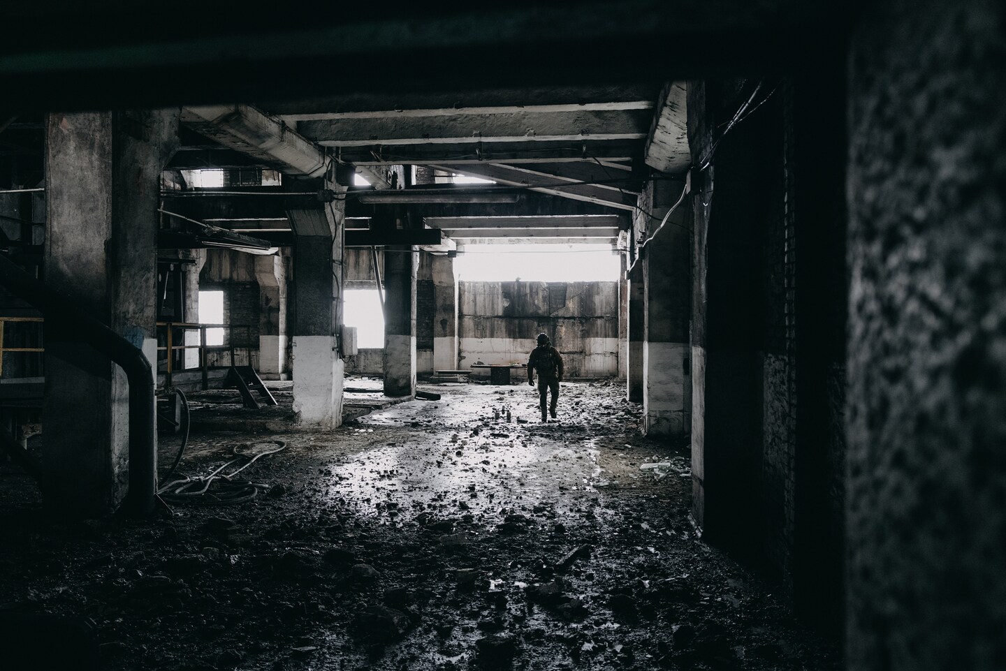 "Ukraine's Loss: Avdiivka Falls to Russia in Major Troop Withdrawal"