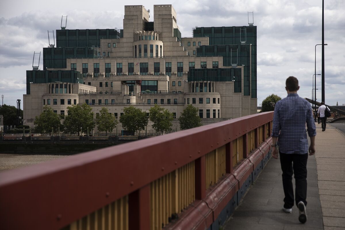 "China Exposes MI6 Espionage Case Involving Foreign Consultant"