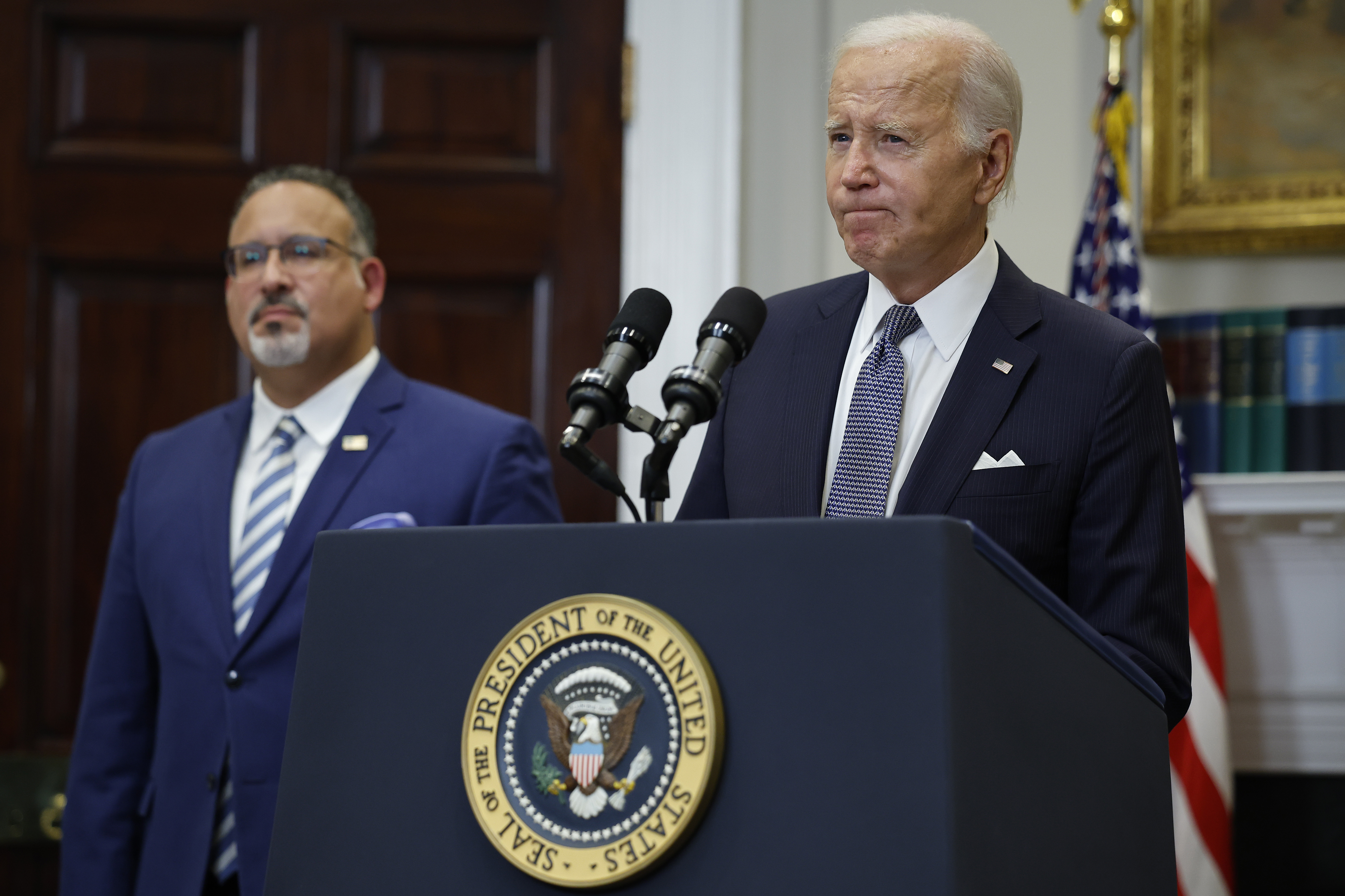 "FAFSA Delays Cause Enrollment Deadline Extensions for College Students"