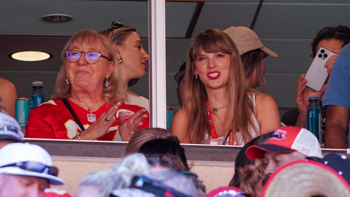 "The Swift-Kelce Phenomenon: A Cultural Shift in Pop Culture and Sports"