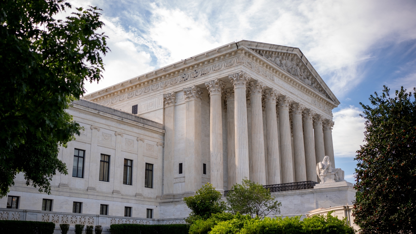 Featured image for Supreme Court's New Term Focuses on Presidential Power and Key Issues