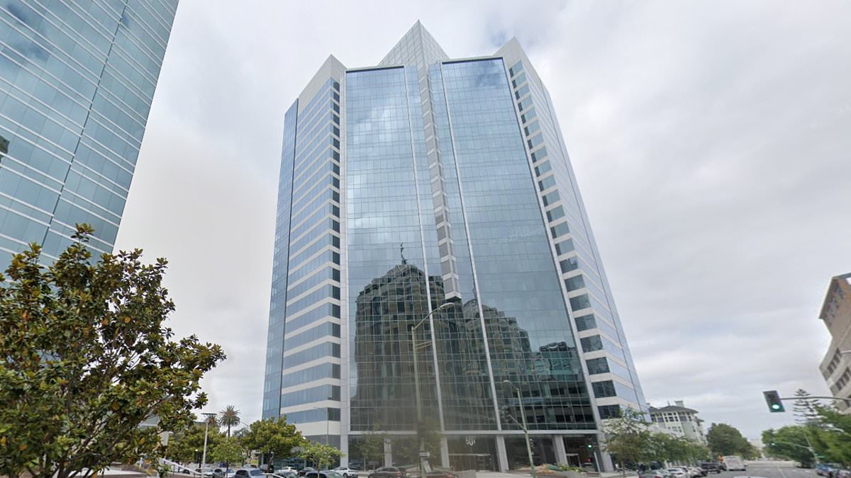 Featured image for "Oakland Employers Implement Safety Measures for Workers Amid Crime Surge"