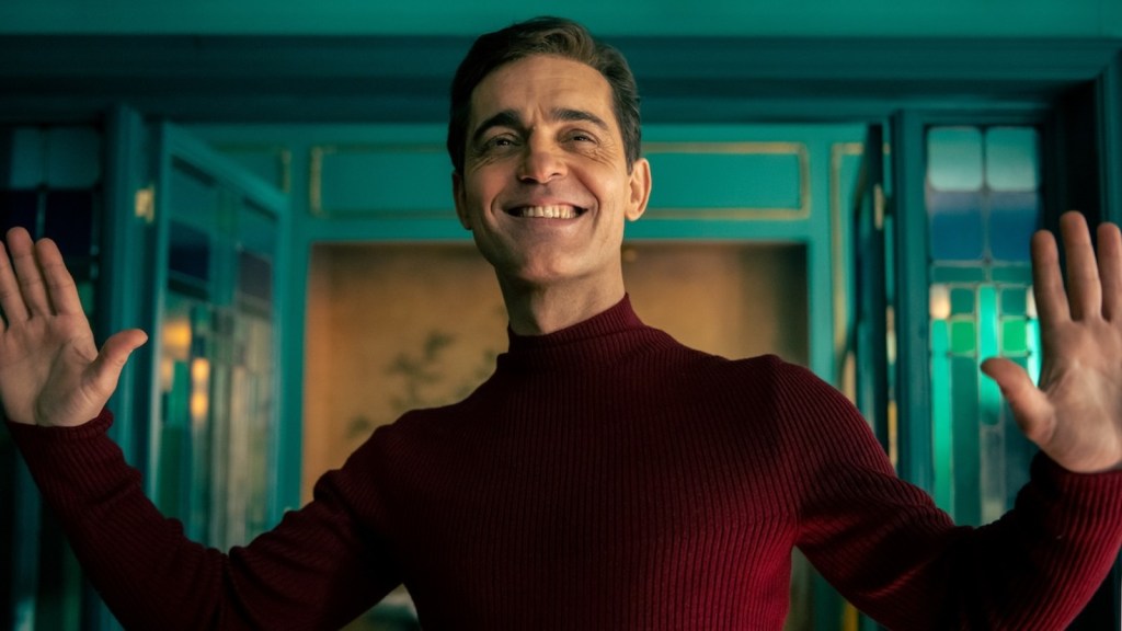 "Pedro Alonso Returns as 'Berlin' in Netflix's Record-Breaking Money Heist Prequel"