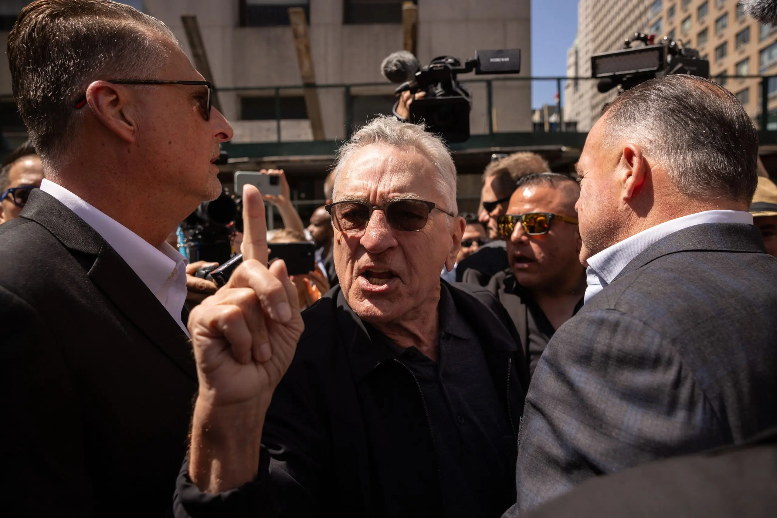 Robert De Niro's Fiery Anti-Trump Campaign Sparks Social Media Frenzy