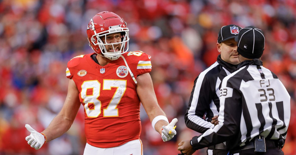 Featured image for Chiefs' Slow Start Proves Costly Again as Bills Upset Mahomes at Arrowhead