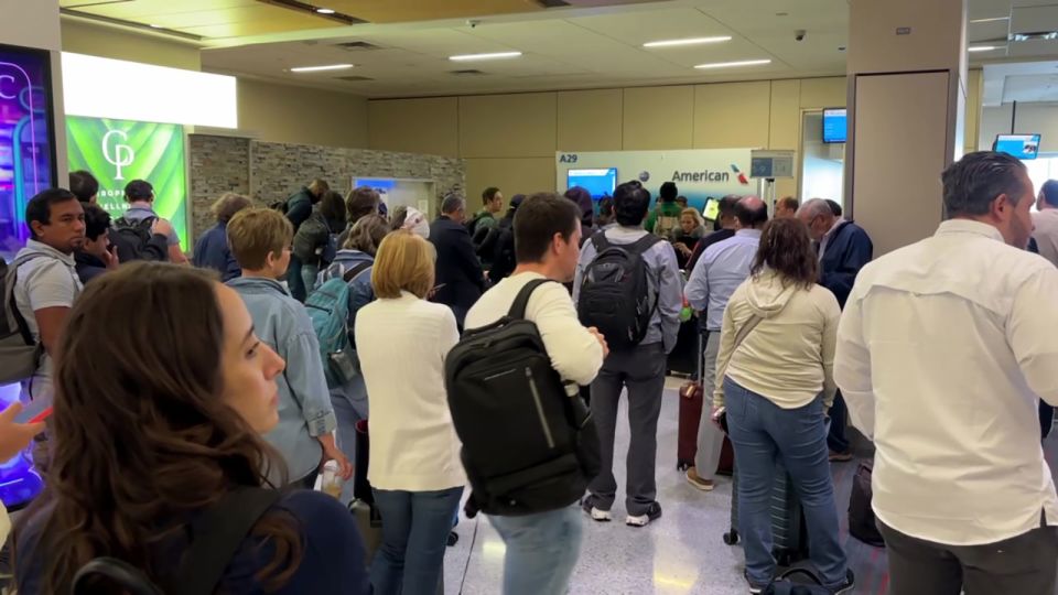 Flights Resume After Radar and Communication Outages in Dallas