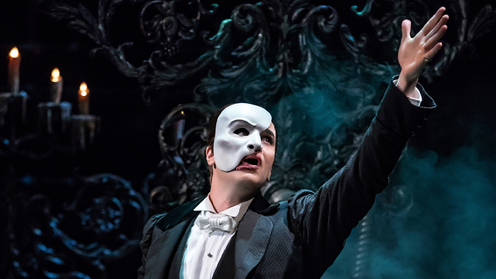 Featured image for Andrew Lloyd Webber Honored in NYC as "Phantom" Closes on Broadway