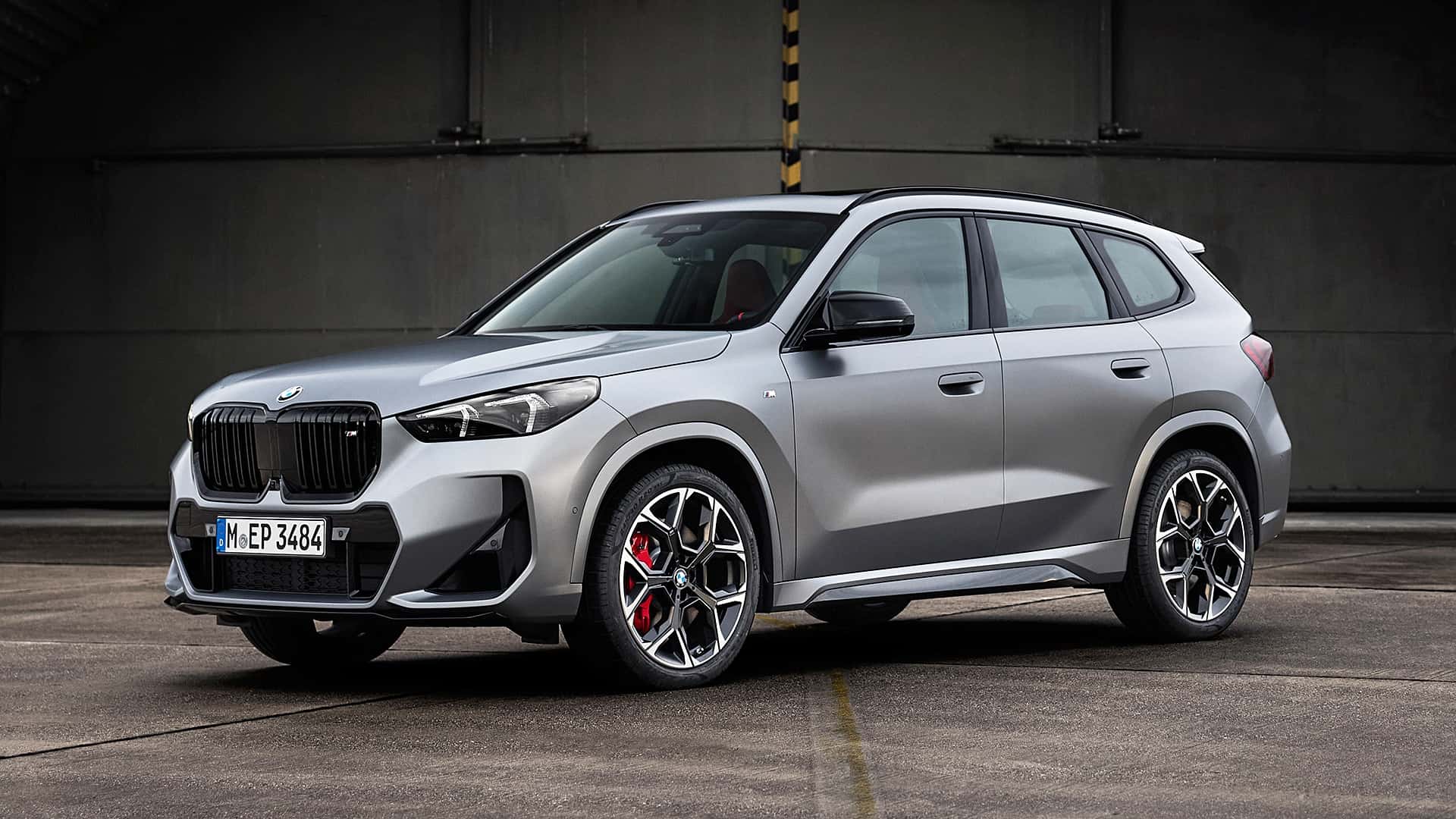 "2024 BMW X1 M35i xDrive Unleashes 312 HP and Aggressive Look"