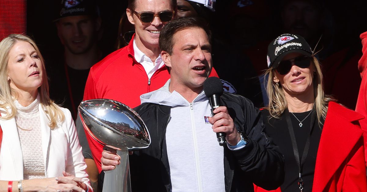 "Chiefs' Chris Jones Signs Record-Breaking Contract, Impact on Salary Cap Revealed"