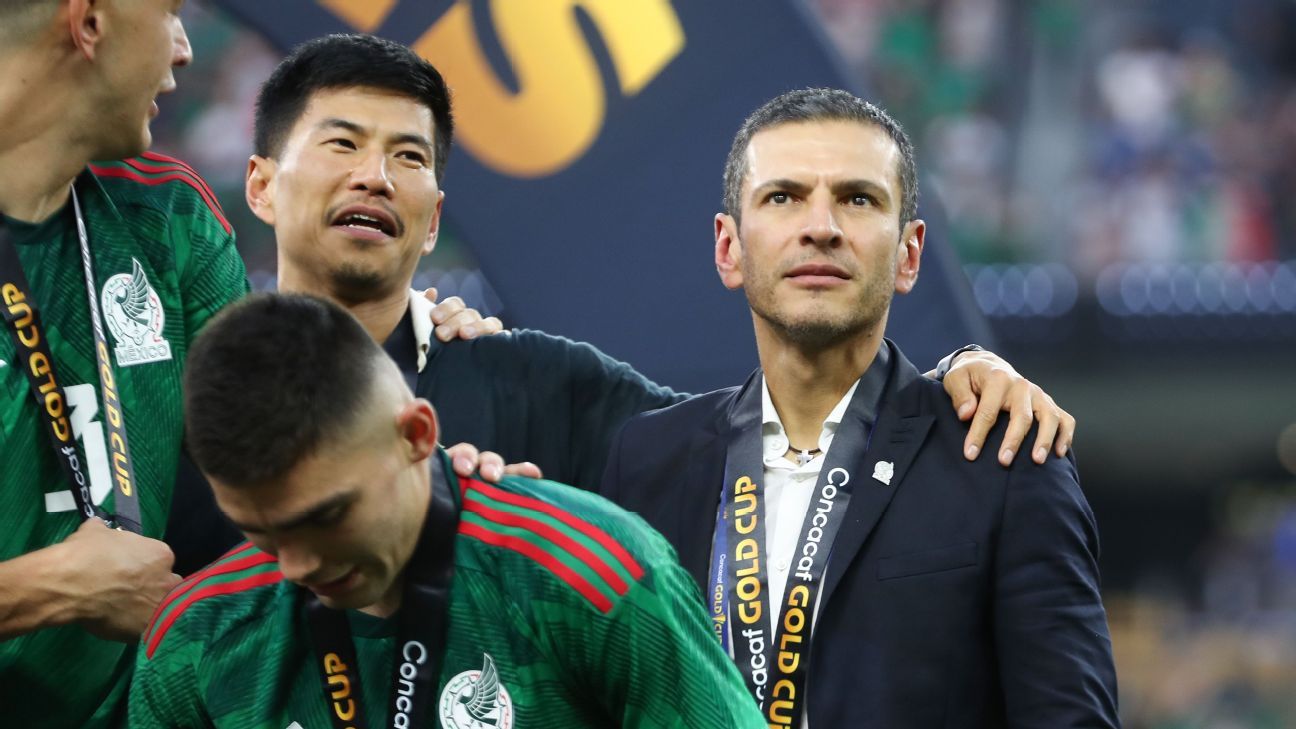 Featured image for "Lozano's 'Dream' Mexico Stay Inspires Gold Cup Champions"