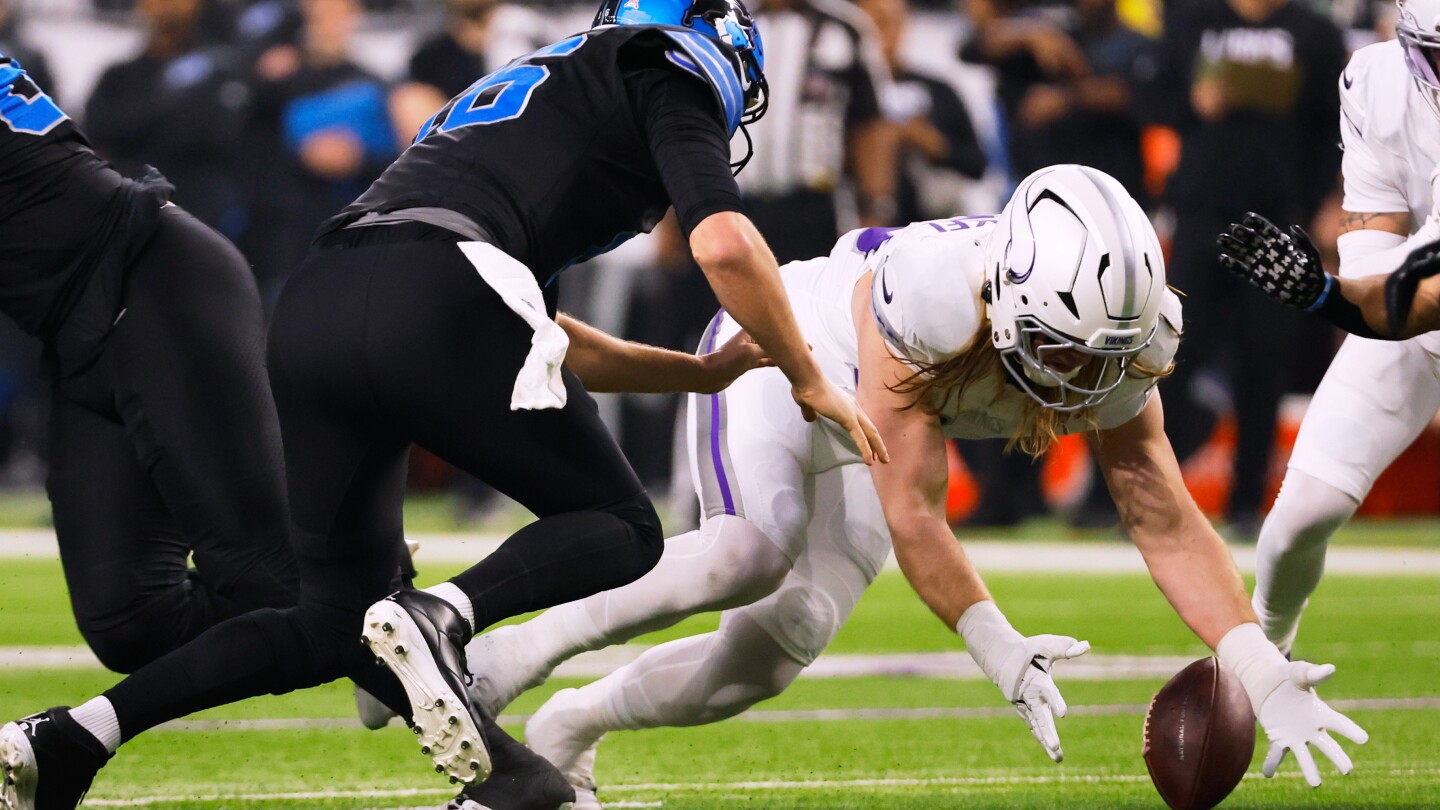 Featured image for Lions eliminated from playoffs after loss; Packers secure NFC spot