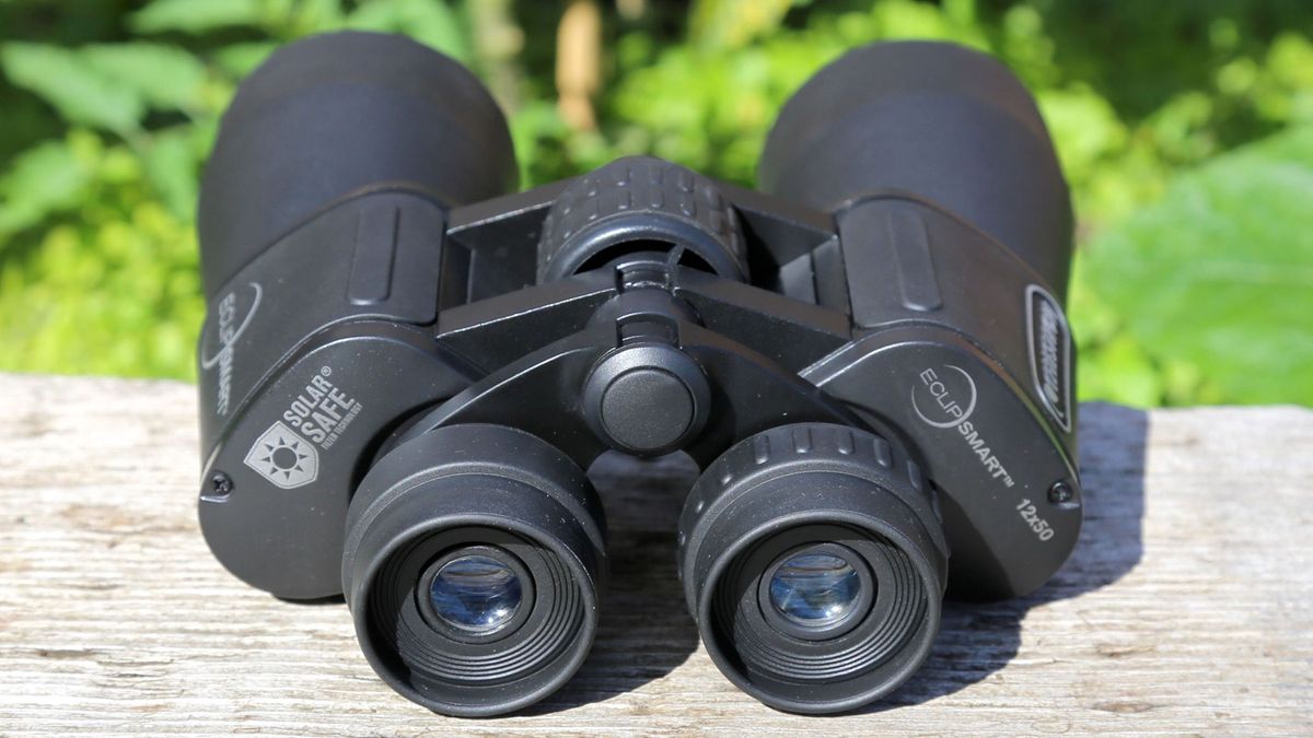Featured image for Top Solar Eclipse Binoculars: Celestron EclipSmart 12x50mm vs 10x25mm Roof Models