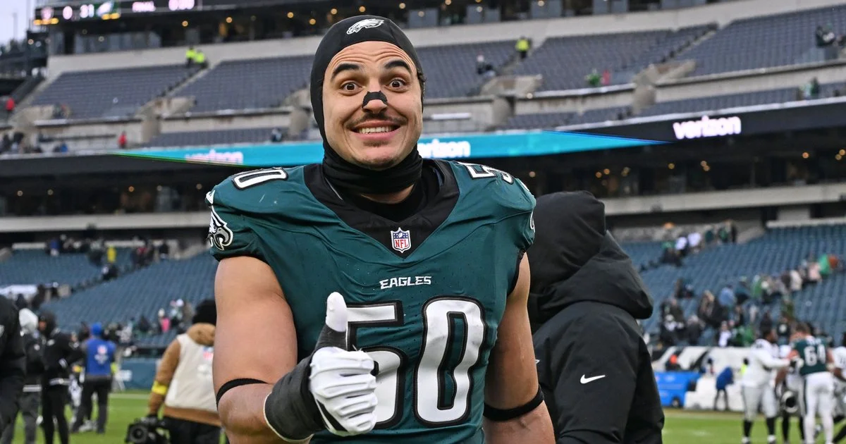 Panthers land Jaelan Phillips on four-year, $120M contract