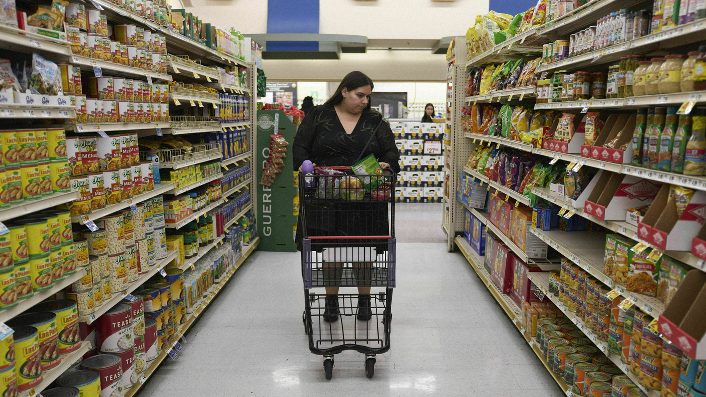 Debt ceiling deal threatens access to US food aid and SNAP.