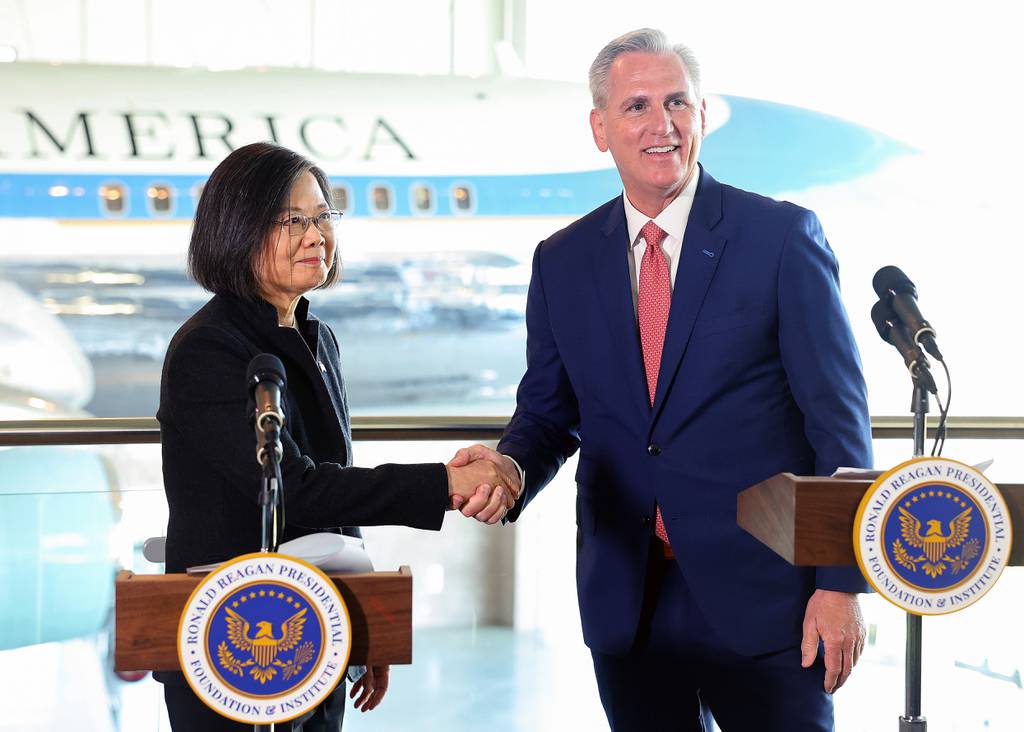 US-Taiwan Relations Escalate with Unofficial Meeting and New Arms Transfer Authority