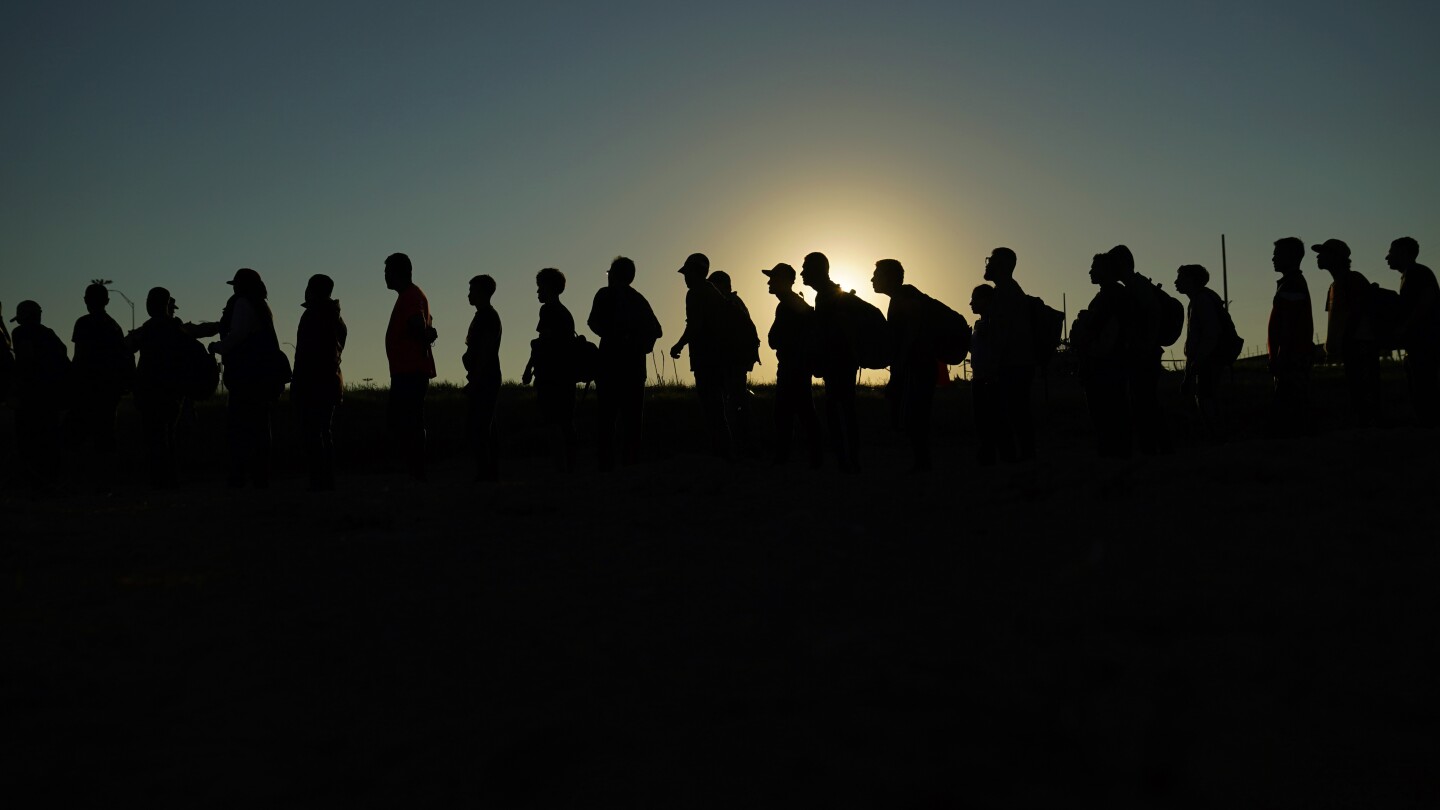 "Federal Judge Blocks Texas Law Criminalizing Undocumented Immigration"
