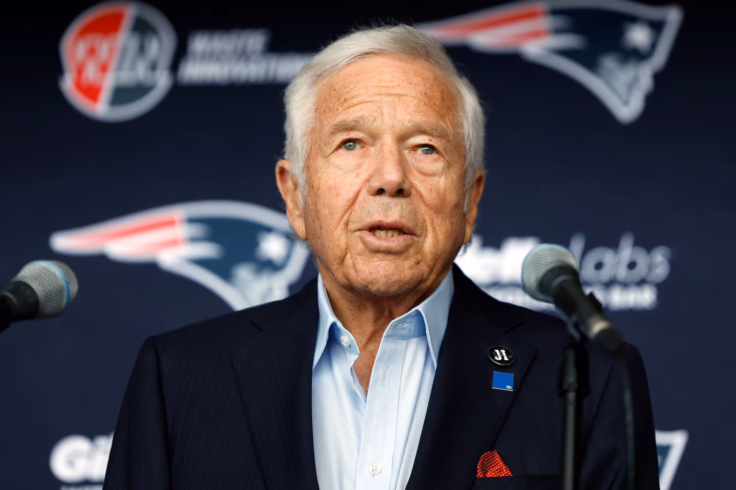 Featured image for Robert Kraft to sell 8% stake in Patriots amid $9 billion valuation