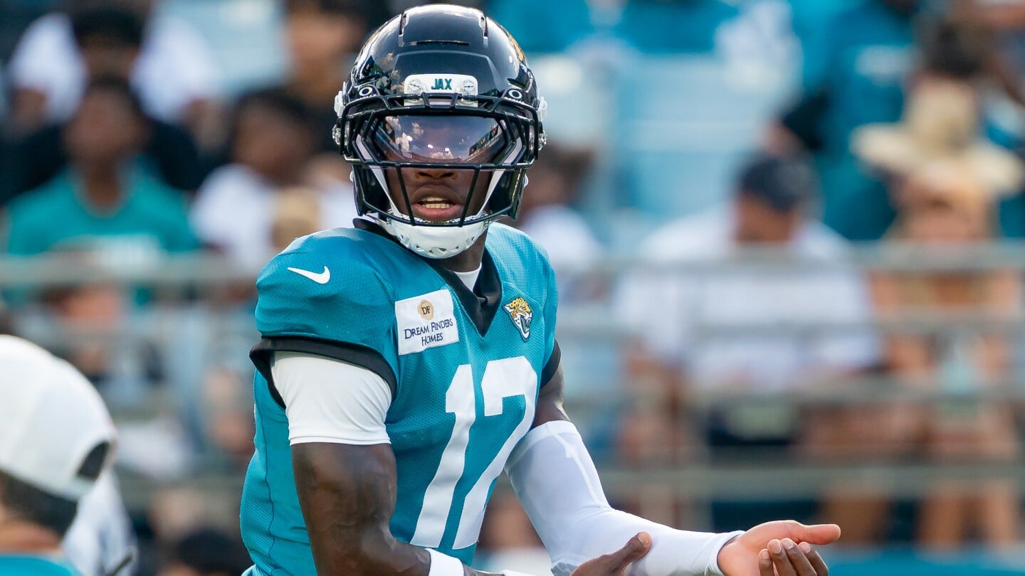 Featured image for Travis Hunter's Versatility Sparks Rookie of the Year Talk