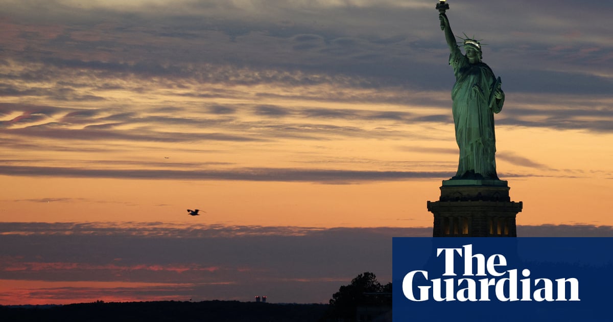 Daytime Meteor Fireball Explodes Over NYC, Rattles Boroughs