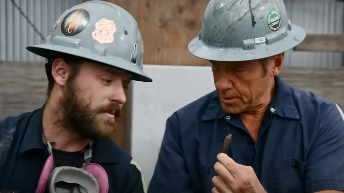 Featured image for "Unveiling Mike Rowe's Fascinating Journey from the '70s to Dirty Jobs Fame"