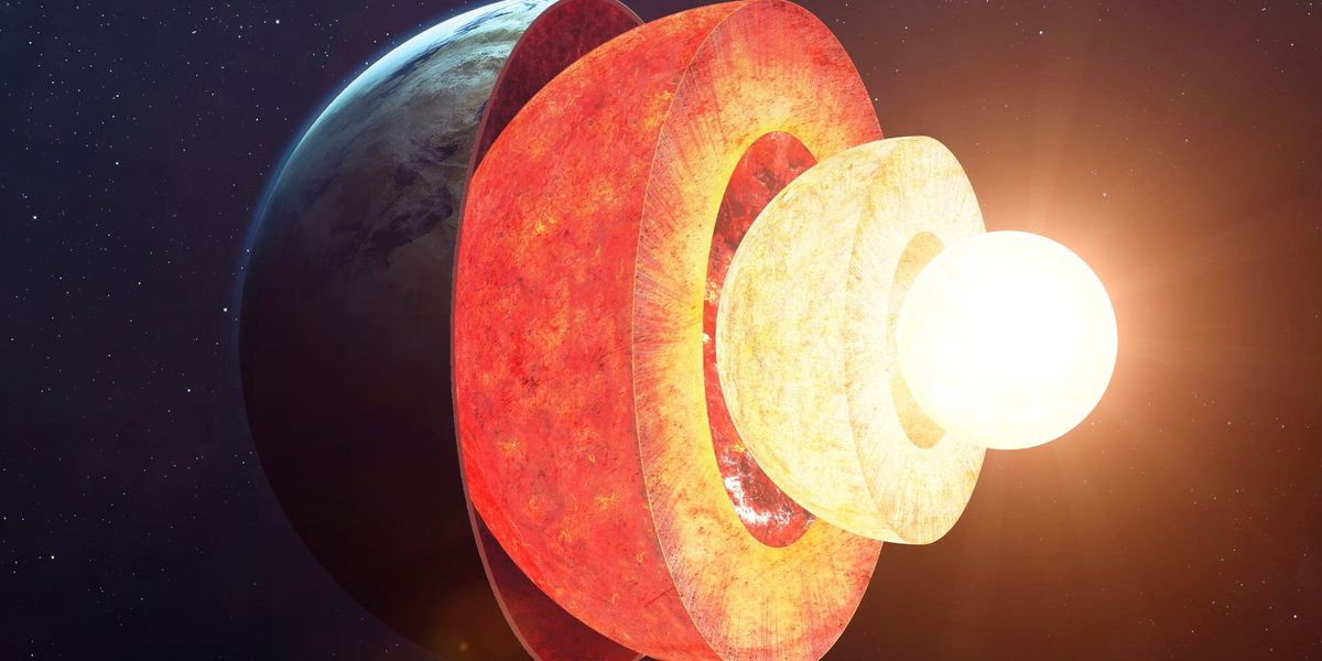 Featured image for Ancient Structure Envelops Earth's Core, Study Finds