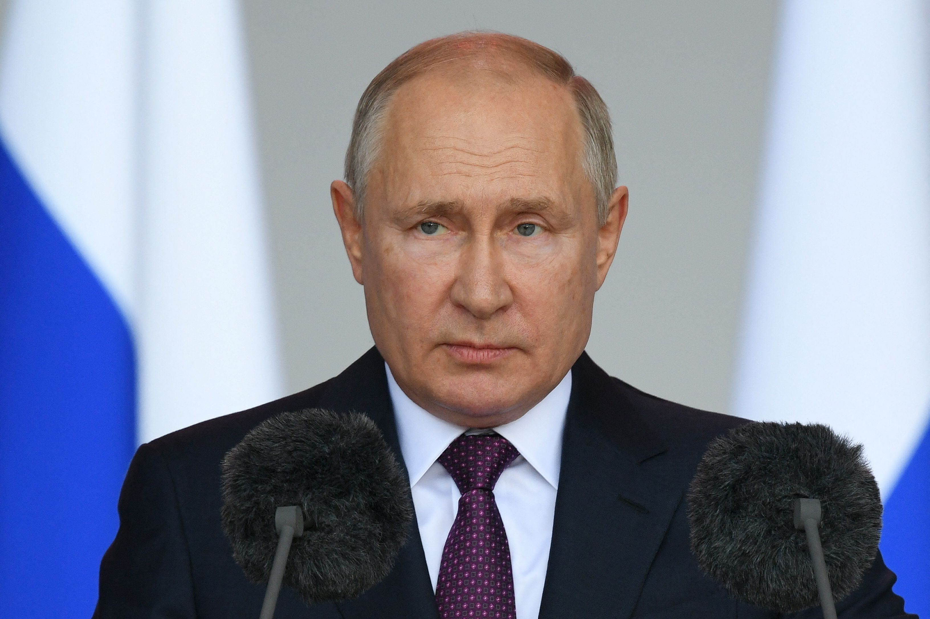 "Voices for Change: Russians Challenge Putin's War as Calls for Defeat and a Better Future Rise"