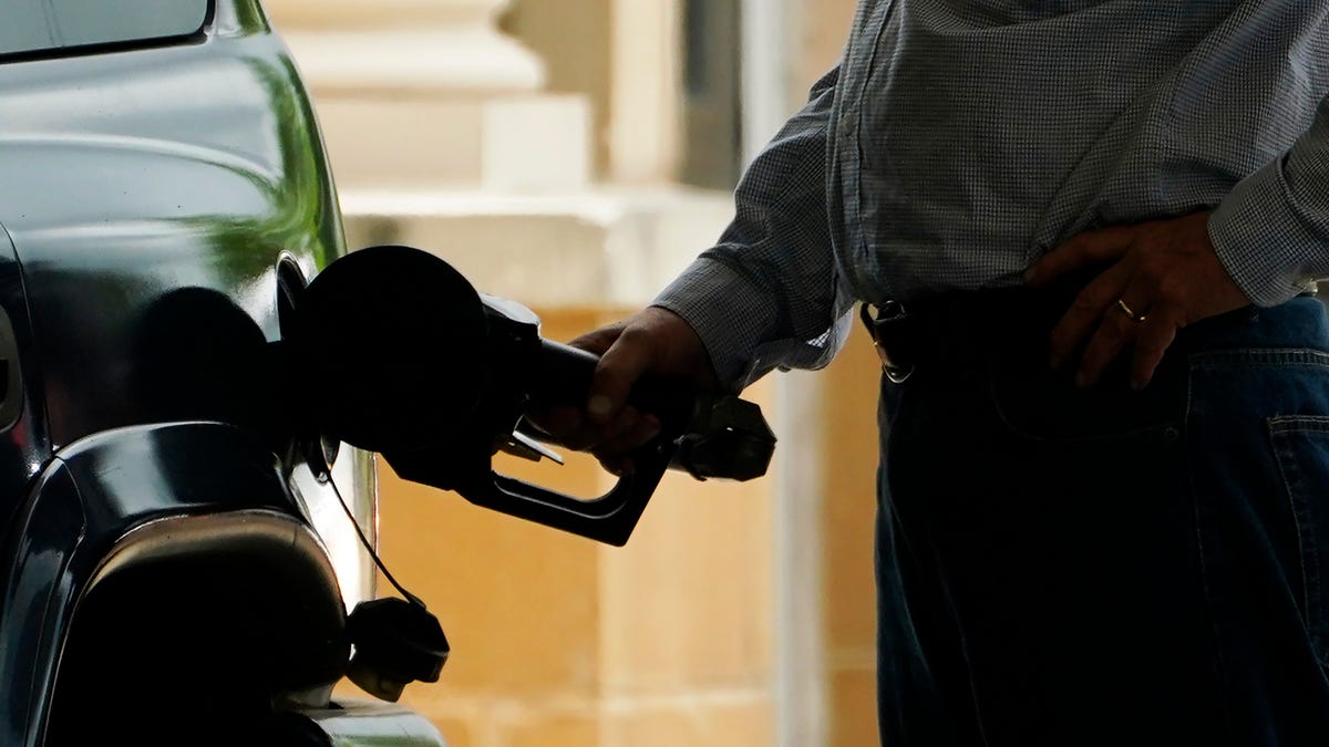 Featured image for "Identifying Contaminated Citgo Gas as Idalia Approaches"