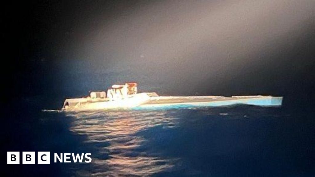 Featured image for Portugal Seizes Narco-Sub Carrying 1.7 Tonnes of Cocaine in Atlantic