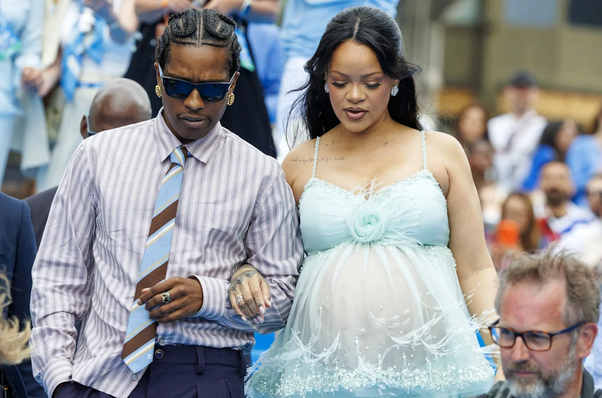 Featured image for Rihanna Stuns in Baby Blue Chanel at 'Smurfs' Premiere Amid Pregnancy