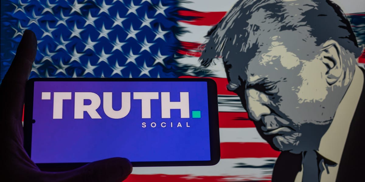 "Truth Social's Struggles: The Impact of Trump's Stock Sales and Merger Timing"