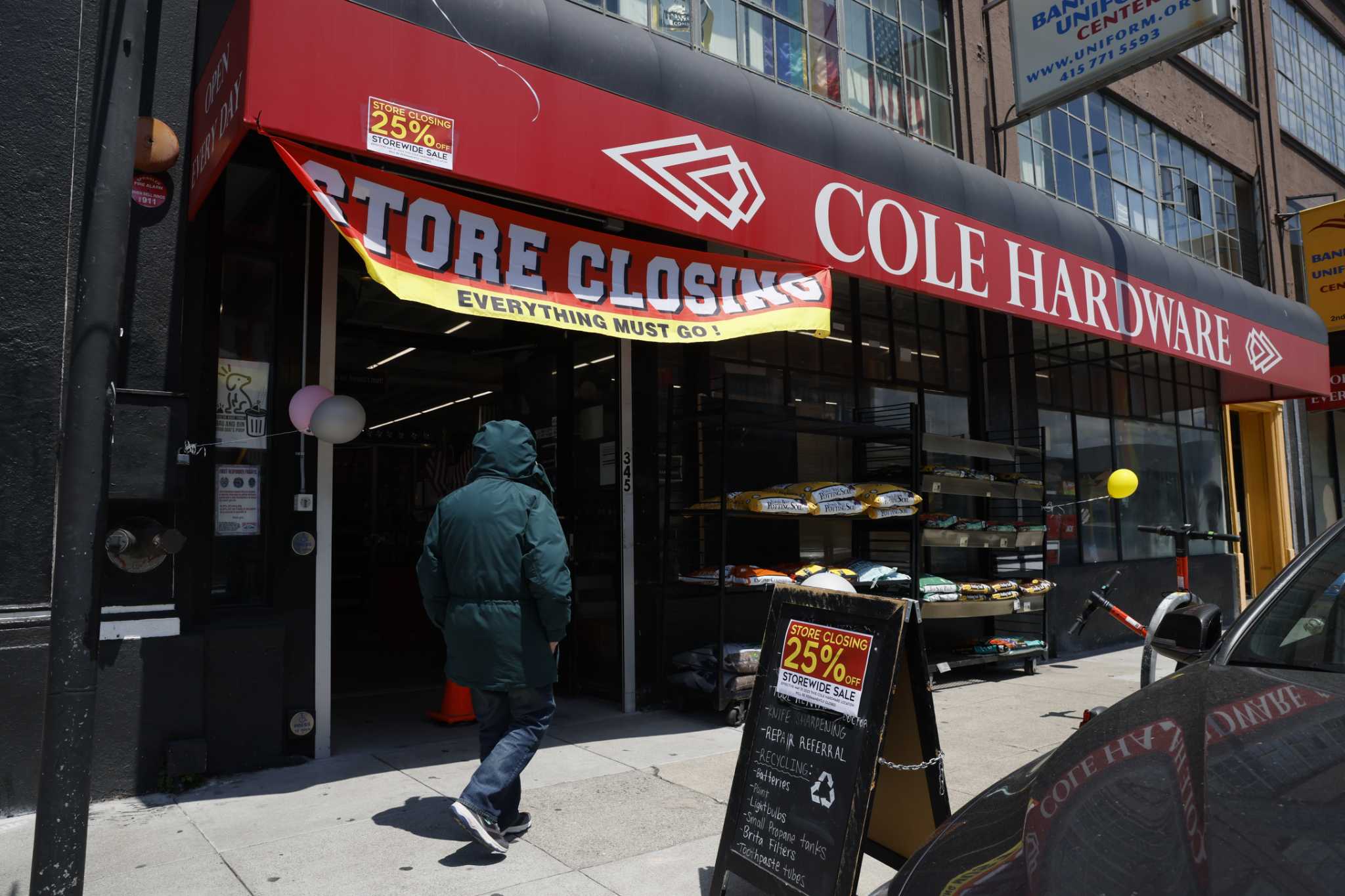 Rising Crime Forces Closure of Major Retailers in San Francisco