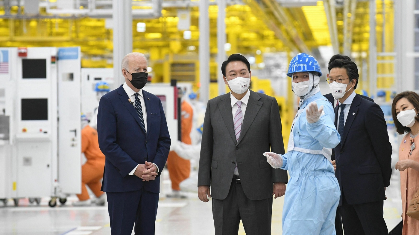 "Samsung Secures $6.4 Billion for Texas Semiconductor Plants"