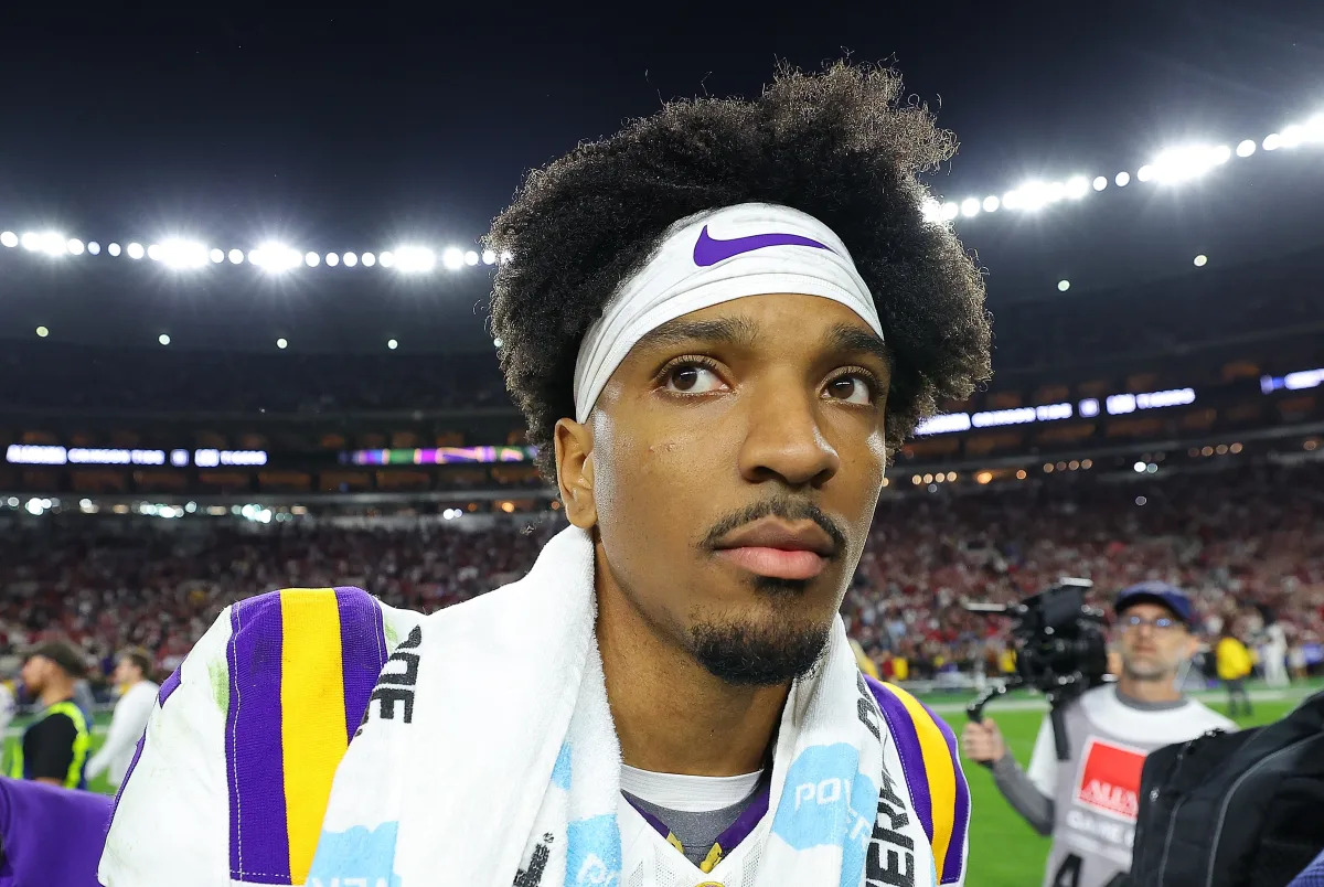 Featured image for "Commanders Host Top QB Prospects, Stir Odds Shift for No. 2 Pick"