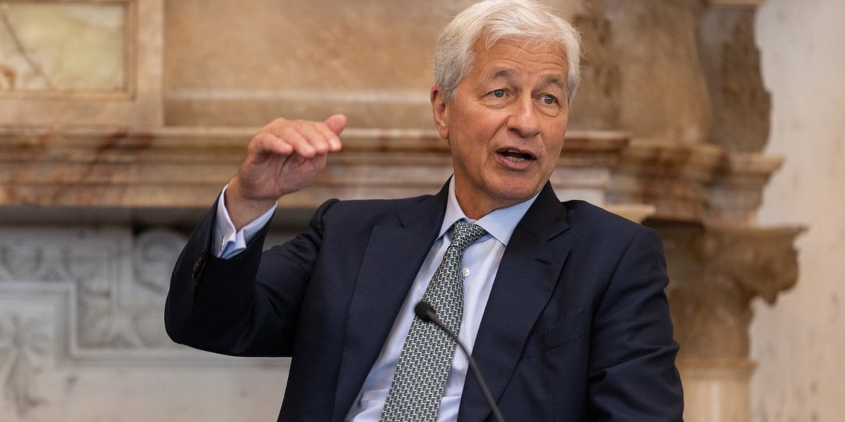 Featured image for Jamie Dimon Warns Private Credit Market May Have Peaked