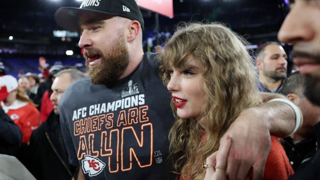 "Taylor Swift and Travis Kelce's Controversial Bahamas Getaway: A Peek into Their Private Retreat"