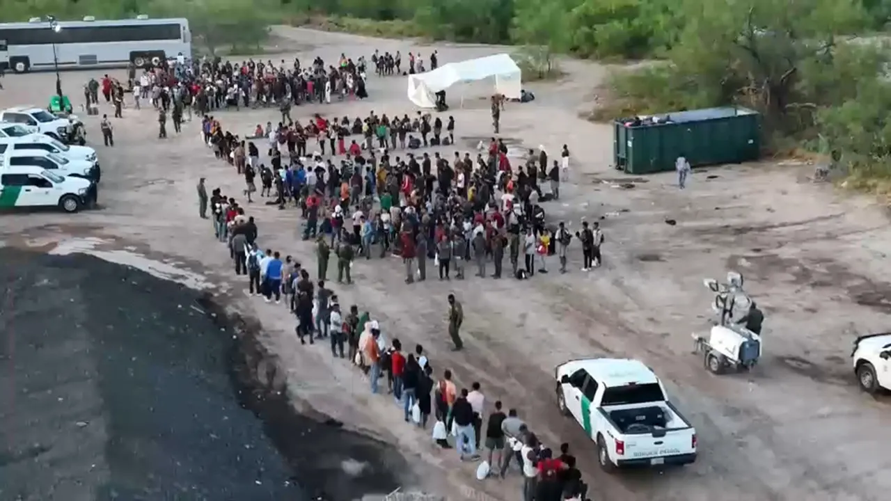 Newsom Blames Republicans for Blocking Biden's Border Plan