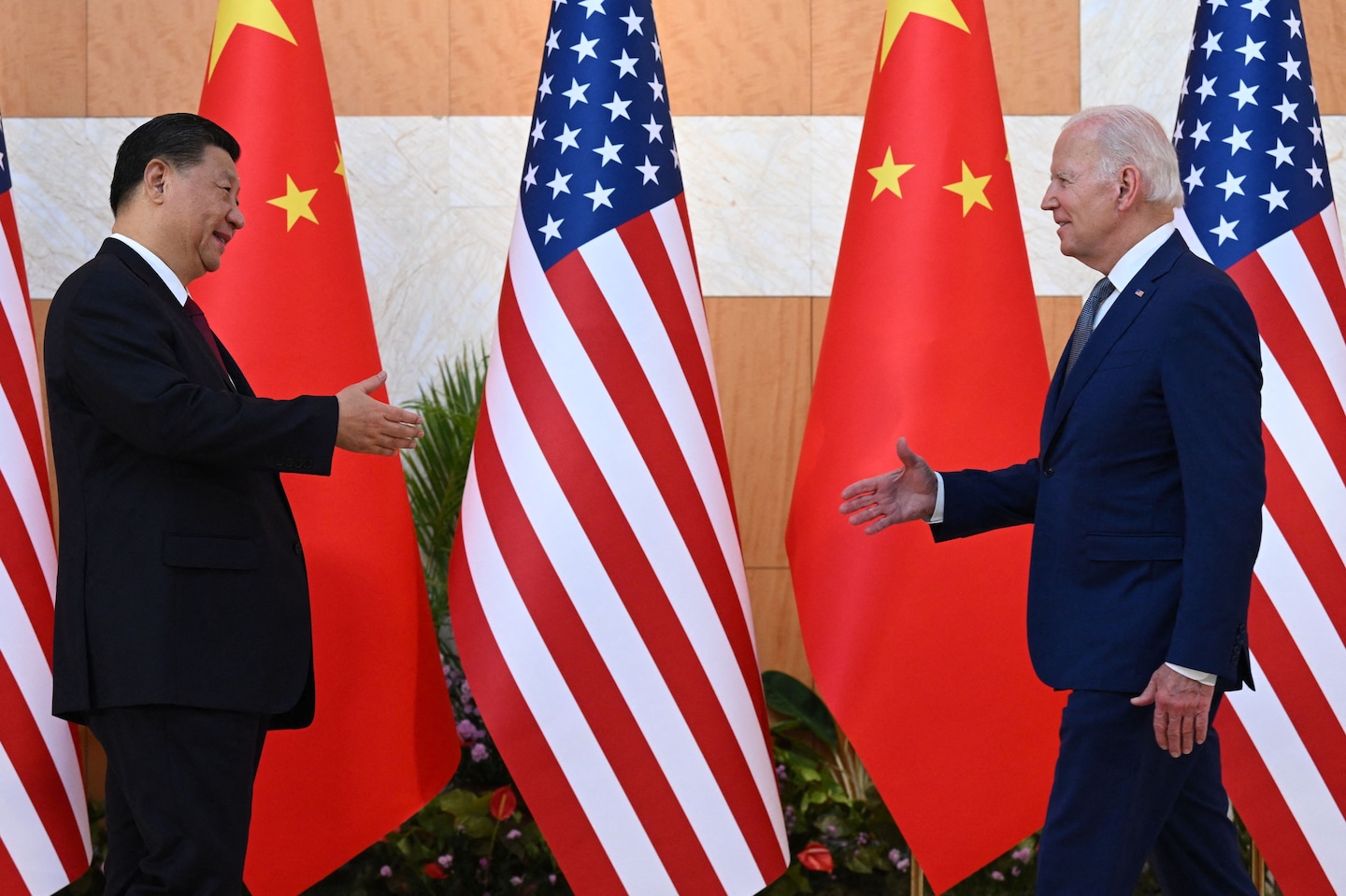 "High Stakes: China's Xi and Biden Prepare for Crucial San Francisco Meeting"