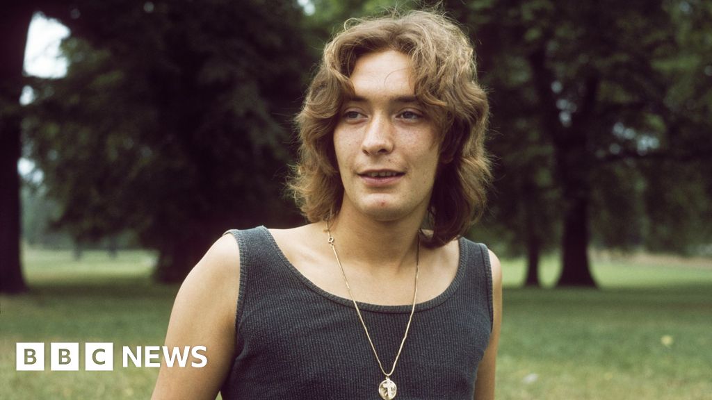 Featured image for Legendary singer-songwriter Chris Rea passes away at 74