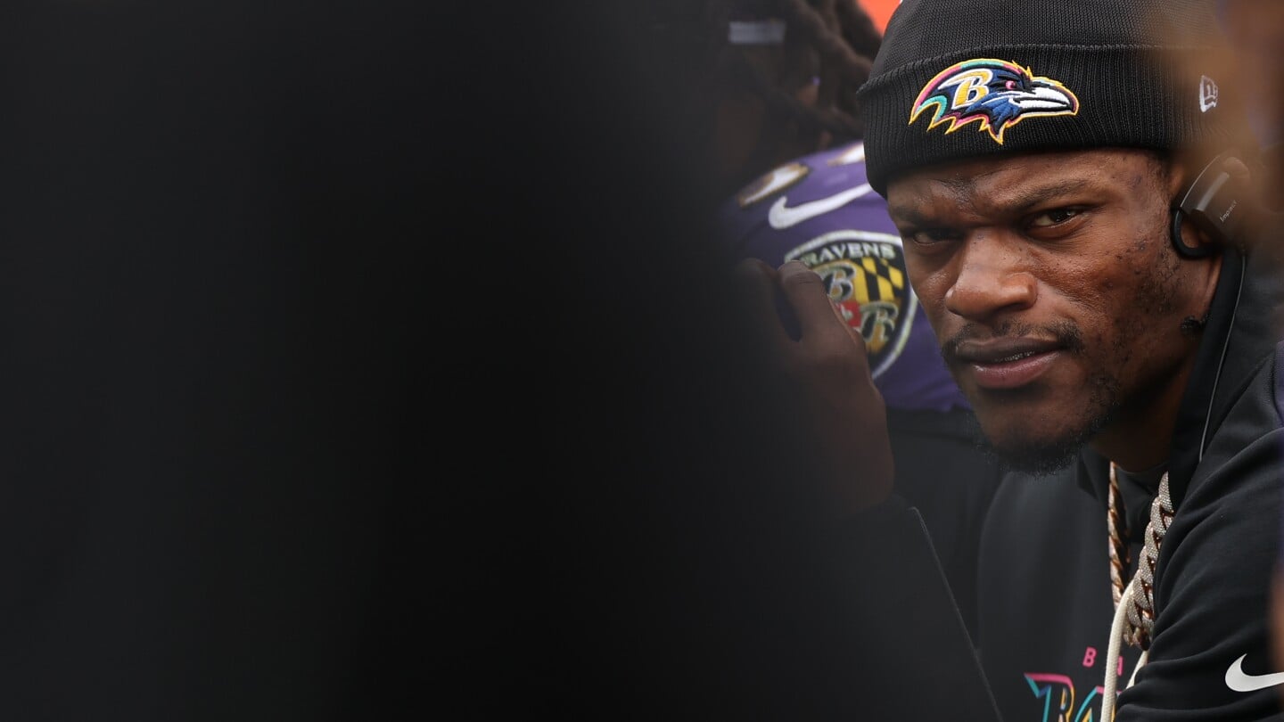 Featured image for Lamar Jackson Returns to Ravens Practice After Hamstring Injury