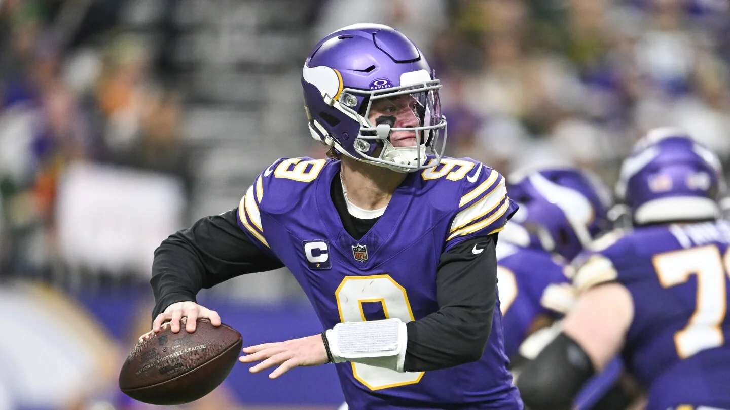 Murray arrival tests McCarthy as Vikings QB battle begins
